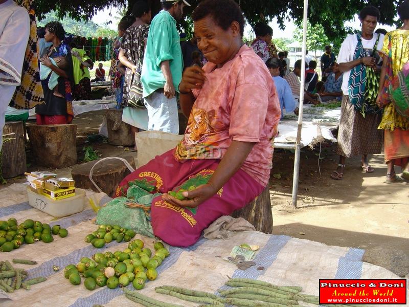 Papua Mercato di Kimbe (New Britain) - 1.jpg